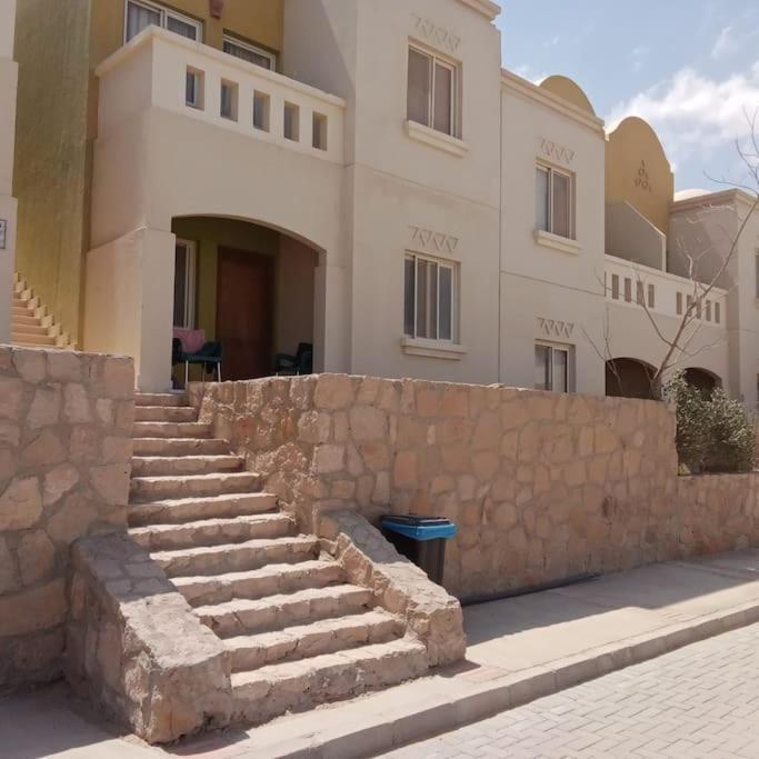 Ihab At Makadi Heights *